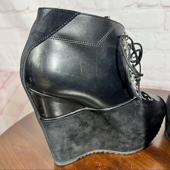 YVES SAINT LAURENT YSL Leather PLATFORM WEDGE ANKLE BOOTIES in Black 37.5 (7.5) - Picture 10 of 12